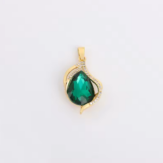 The Opulent Green Water Drop Pendant Necklace for Women